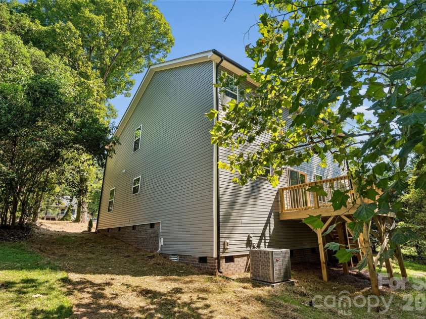 8216 Willhill Road, Mint Hill, NC 28227.  MLS# CAR4414908, YatesRealty ID 49451. 