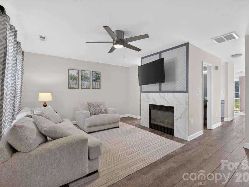 221 Linkside Court, Lenoir, NC 28645.  MLS# CAR4422478, YatesRealty ID 49454. 