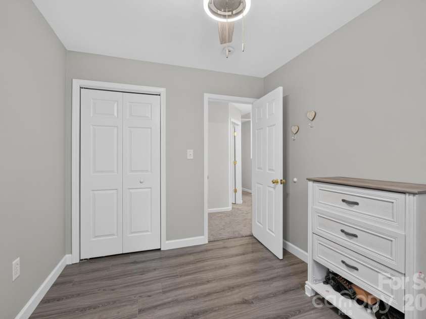 221 Linkside Court, Lenoir, NC 28645.  MLS# CAR4422478, YatesRealty ID 49454. 