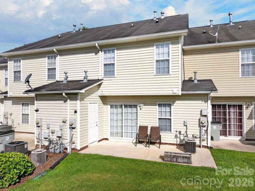 221 Linkside Court, Lenoir, NC 28645.  MLS# CAR4422478, YatesRealty ID 49454. 