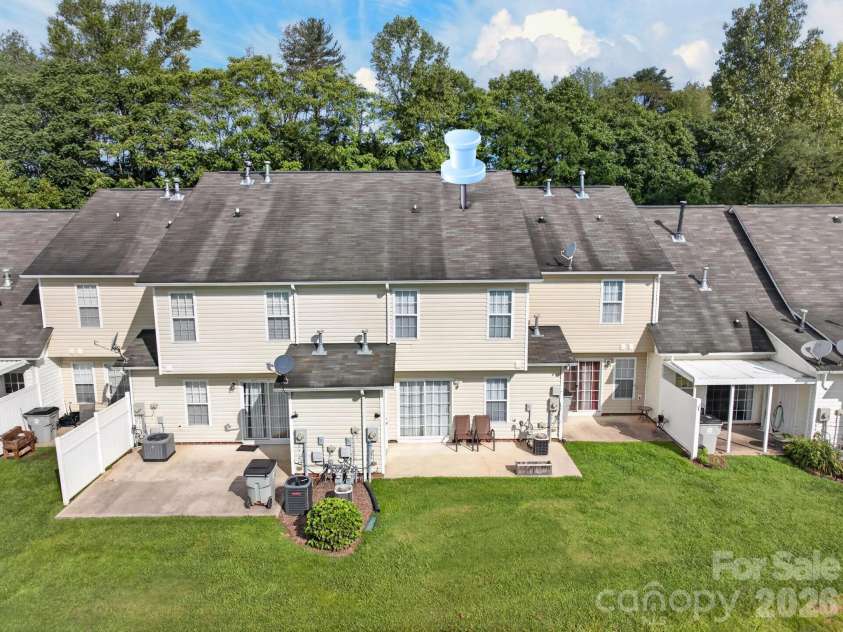221 Linkside Court, Lenoir, NC 28645.  MLS# CAR4422478, YatesRealty ID 49454. 