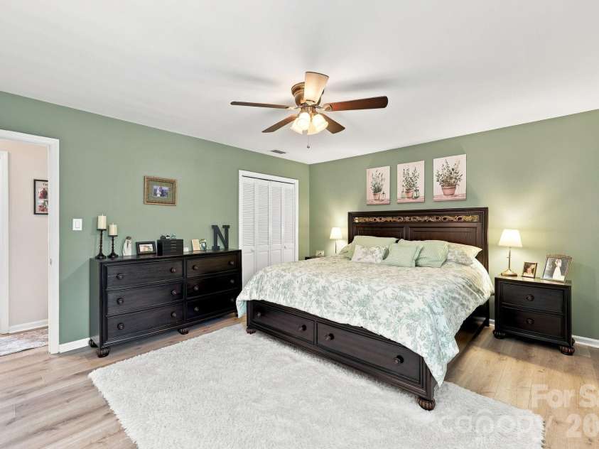 178 Woodland Drive, Concord, NC 28025.  MLS# CAR4422590, YatesRealty ID 49455. 