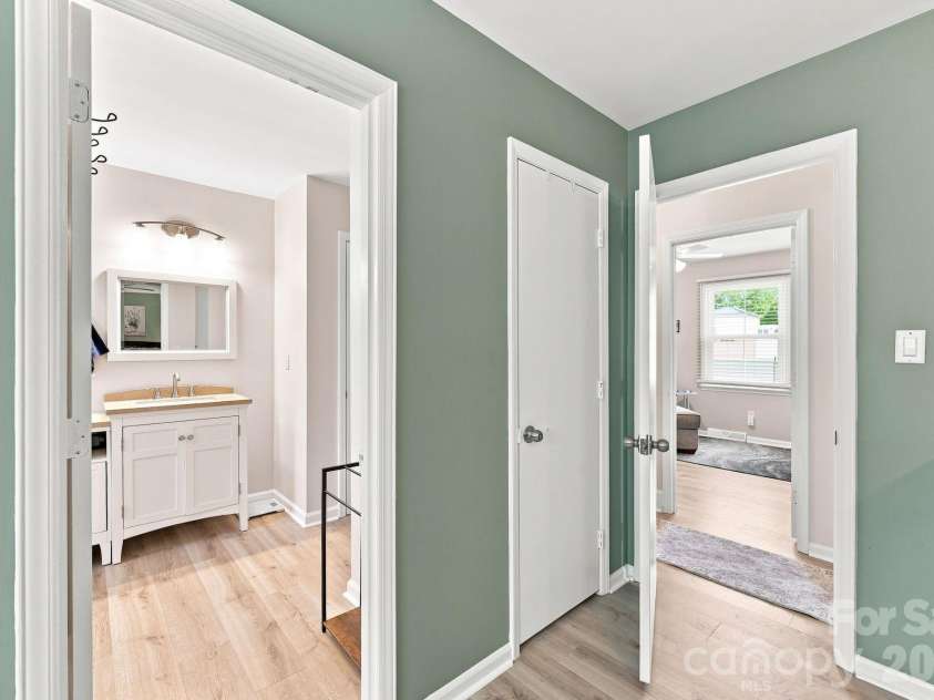 178 Woodland Drive, Concord, NC 28025.  MLS# CAR4422590, YatesRealty ID 49455. 