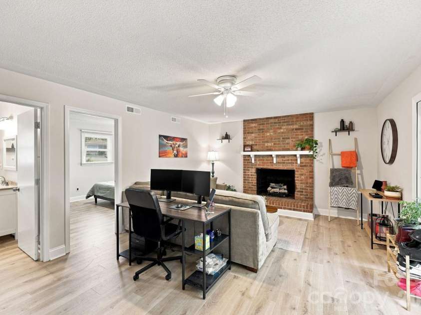 178 Woodland Drive, Concord, NC 28025.  MLS# CAR4422590, YatesRealty ID 49455. 