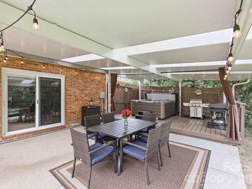 178 Woodland Drive, Concord, NC 28025.  MLS# CAR4422590, YatesRealty ID 49455. 