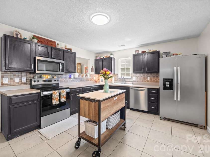 668 Lynville Lane, Rock Hill, SC 29730.  MLS# CAR4421852, YatesRealty ID 49458. 