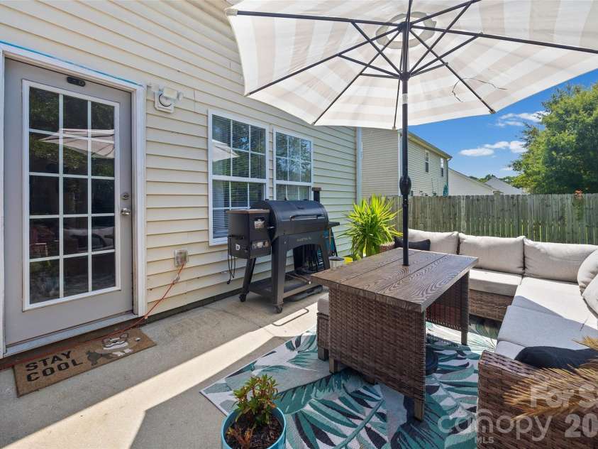 668 Lynville Lane, Rock Hill, SC 29730.  MLS# CAR4421852, YatesRealty ID 49458. 