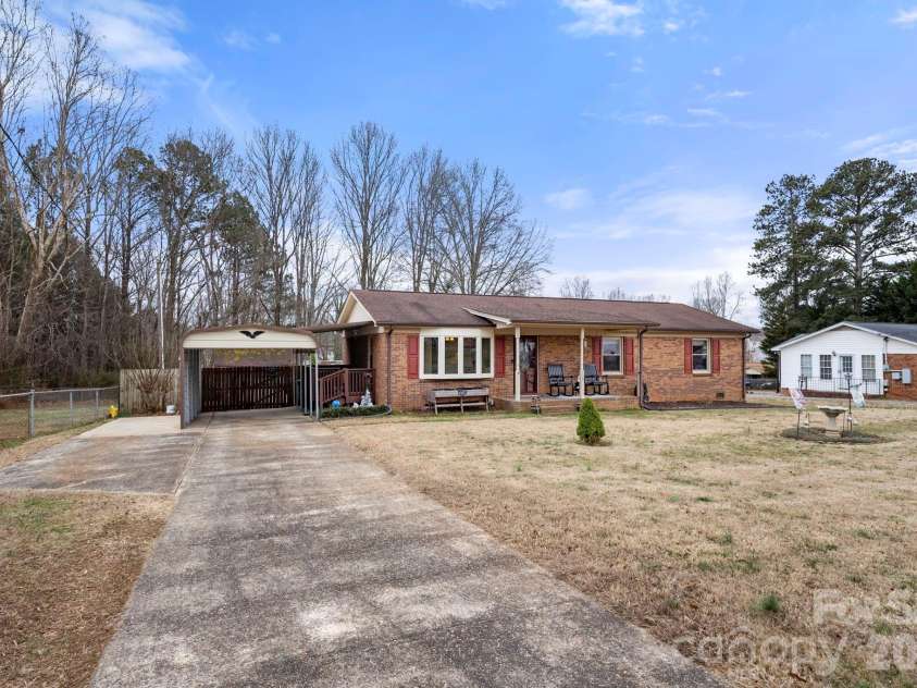306 Costner Drive, Bessemer City, NC 28016.  MLS# CAR4336458, YatesRealty ID 4946. 
