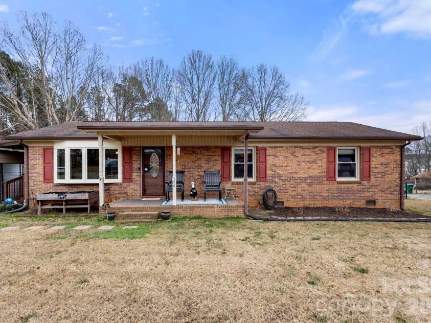 306 Costner Drive, Bessemer City, NC 28016.  MLS# CAR4336458, YatesRealty ID 4946. 