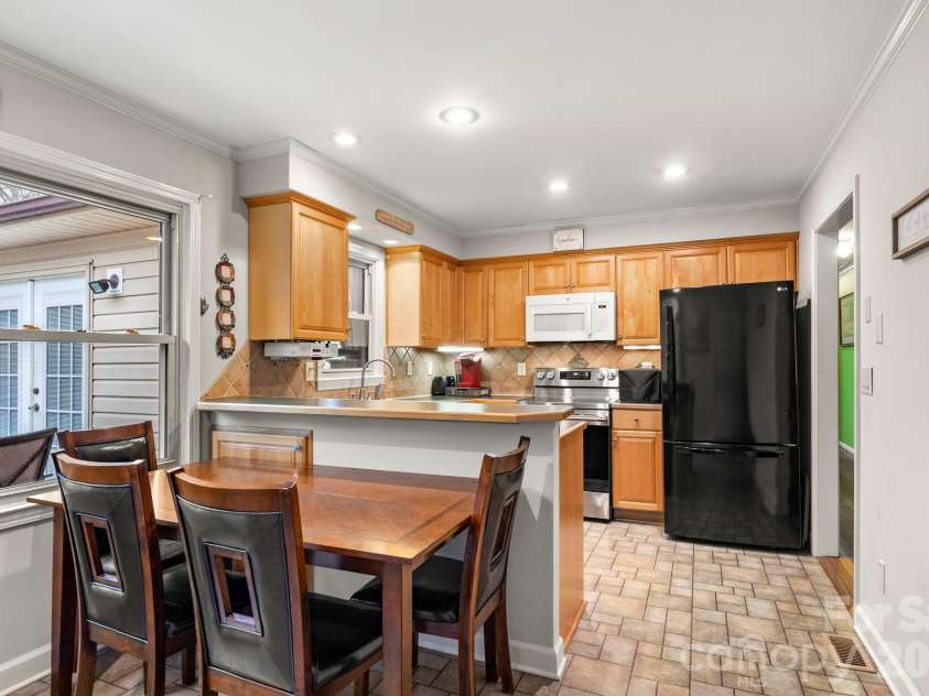 306 Costner Drive, Bessemer City, NC 28016.  MLS# CAR4336458, YatesRealty ID 4946. 