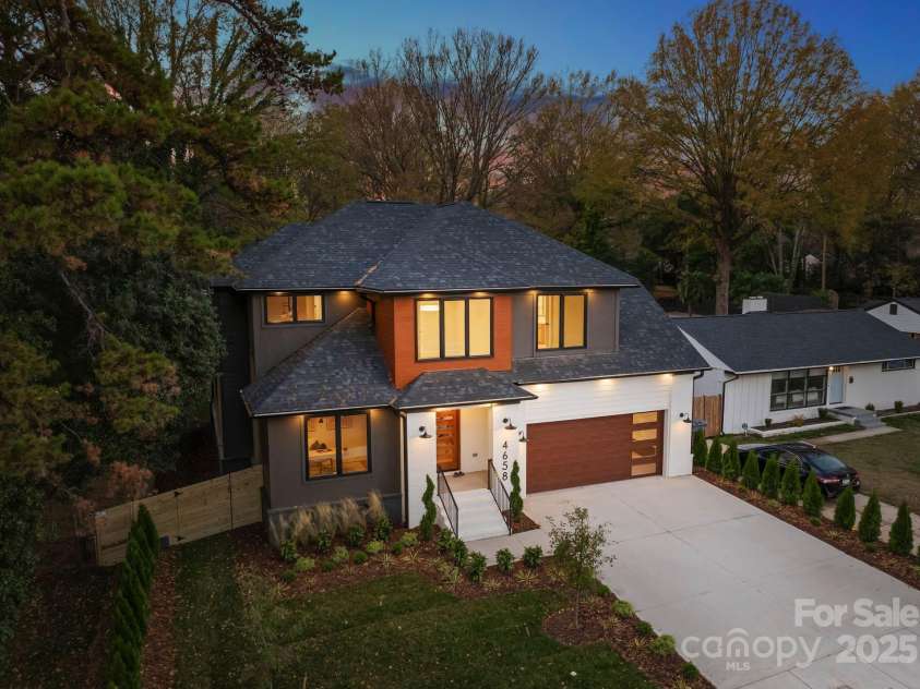 4658 Murrayhill Road, Charlotte, NC 28209.  MLS# CAR4320066, YatesRealty ID 4946. 