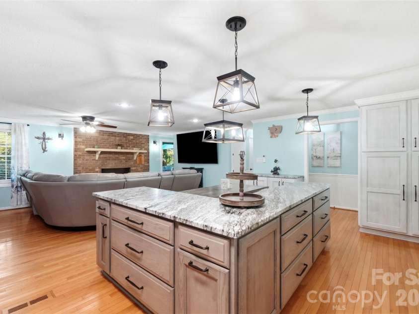 1690 26th Street, Hickory, NC 28601.  MLS# CAR4419006, YatesRealty ID 49464. Nothing to be changed in this space!