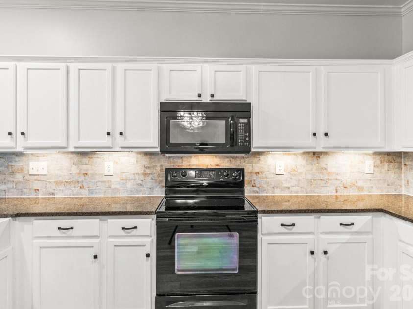 108 Ranney Way, Mooresville, NC 28117.  MLS# CAR4421042, YatesRealty ID 49466. 