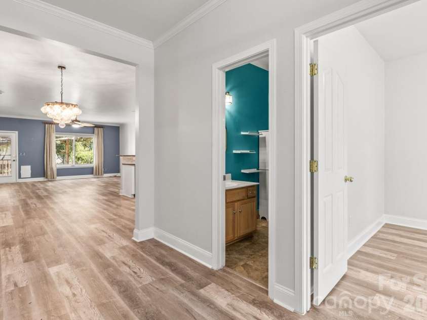 108 Ranney Way, Mooresville, NC 28117.  MLS# CAR4421042, YatesRealty ID 49466. 