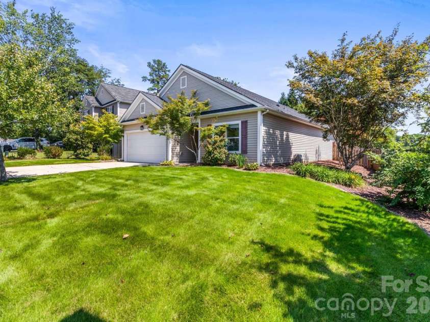 108 Ranney Way, Mooresville, NC 28117.  MLS# CAR4421042, YatesRealty ID 49466. 