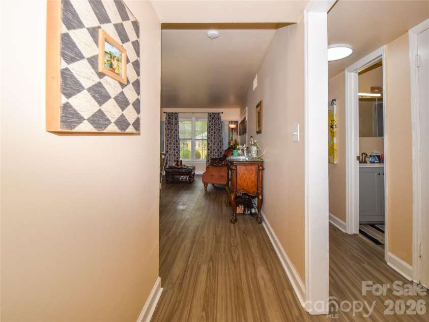 2890 Carriage Drive, Winston Salem, NC 27106.  MLS# CAR4393723, YatesRealty ID 49467. 