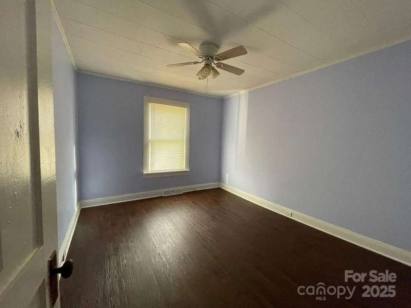 103 Falls Street, Kings Mountain, NC 28086.  MLS# CAR4321685, YatesRealty ID 4947. 