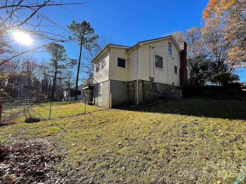 103 Falls Street, Kings Mountain, NC 28086.  MLS# CAR4321685, YatesRealty ID 4947. 