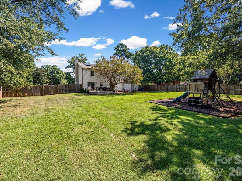 7925 Jefferson Colony Road, Mint Hill, NC 28227.  MLS# CAR4422133, YatesRealty ID 49470. 