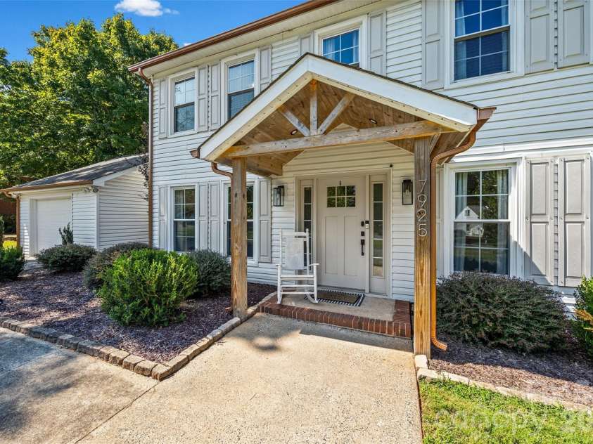 7925 Jefferson Colony Road, Mint Hill, NC 28227.  MLS# CAR4422133, YatesRealty ID 49470. 