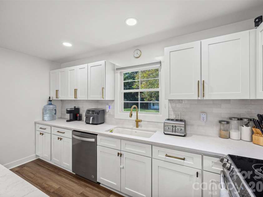 7925 Jefferson Colony Road, Mint Hill, NC 28227.  MLS# CAR4422133, YatesRealty ID 49470. 