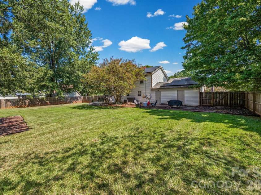7925 Jefferson Colony Road, Mint Hill, NC 28227.  MLS# CAR4422133, YatesRealty ID 49470. 