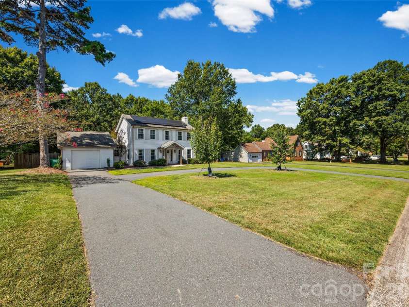 7925 Jefferson Colony Road, Mint Hill, NC 28227.  MLS# CAR4422133, YatesRealty ID 49470. 