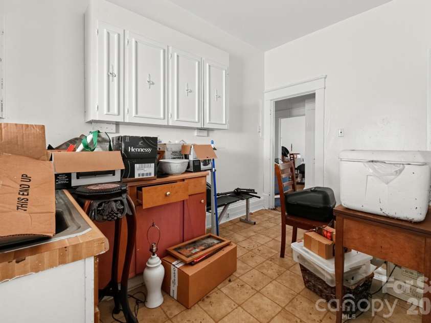 515 Church Street, Salisbury, NC 28144.  MLS# CAR4422669, YatesRealty ID 49471. 