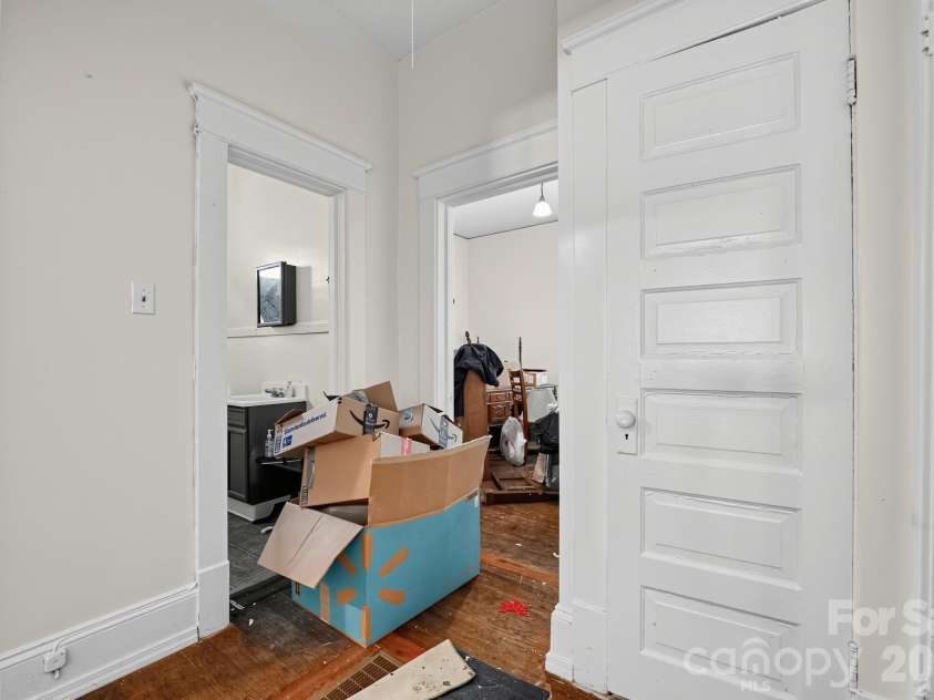 515 Church Street, Salisbury, NC 28144.  MLS# CAR4422669, YatesRealty ID 49471. 