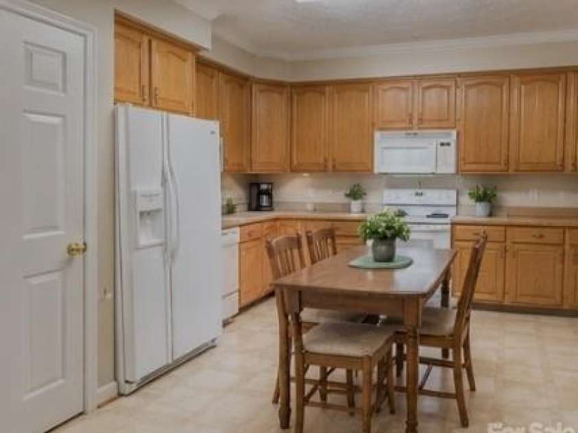 128 Lower Christ School Road, Fletcher, NC 28732.  MLS# CAR4422632, YatesRealty ID 49473. 