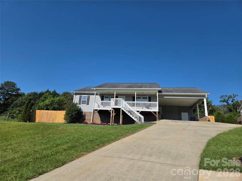 10 Miss Julia Way, Granite Falls, NC 28630.  MLS# CAR4422283, YatesRealty ID 49475. 