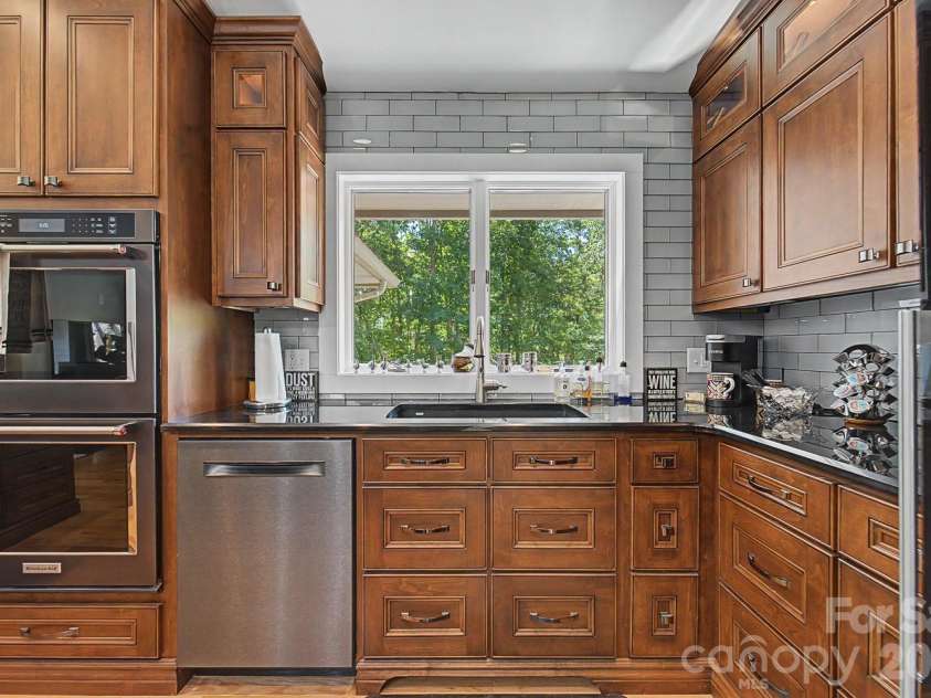 625 Echo Valley Drive, Bryson City, NC 28713.  MLS# CAR4422570, YatesRealty ID 49479. 