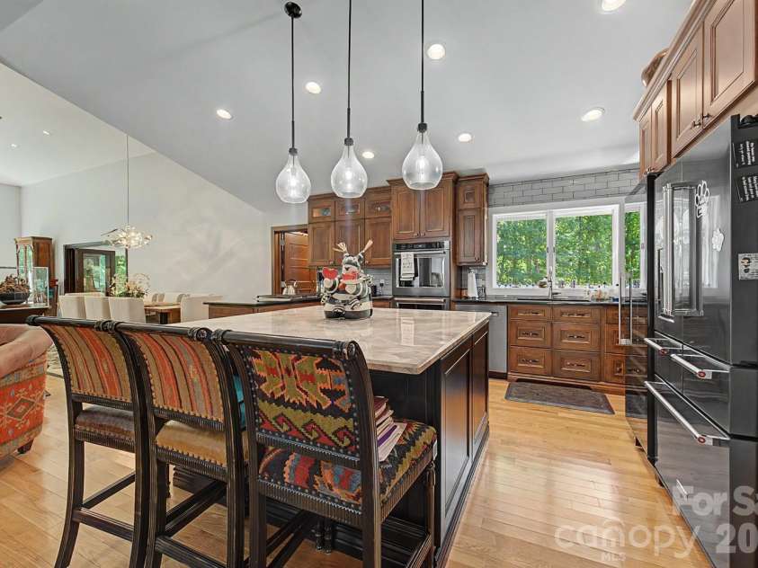 625 Echo Valley Drive, Bryson City, NC 28713.  MLS# CAR4422570, YatesRealty ID 49479. 