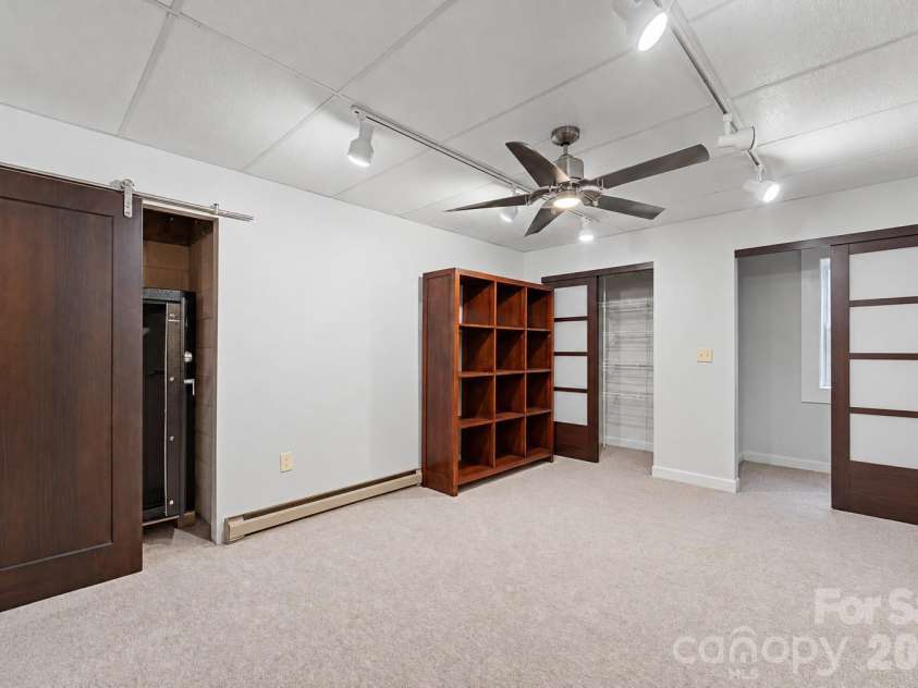 625 Echo Valley Drive, Bryson City, NC 28713.  MLS# CAR4422570, YatesRealty ID 49479. 