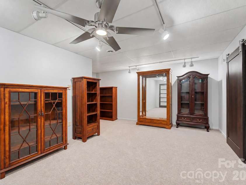 625 Echo Valley Drive, Bryson City, NC 28713.  MLS# CAR4422570, YatesRealty ID 49479. 