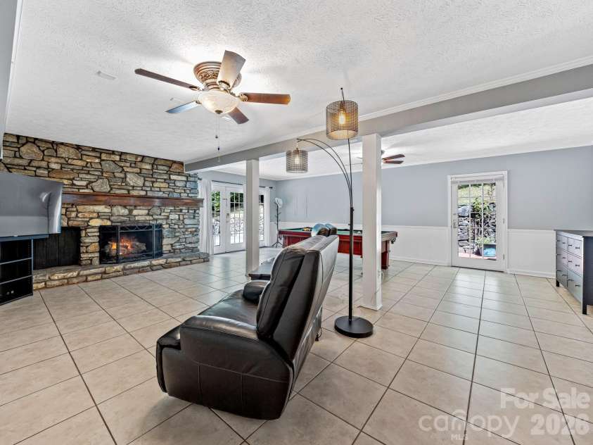 163 Northern Lights Lane, Hendersonville, NC 28739.  MLS# CAR4358817, YatesRealty ID 4948. 