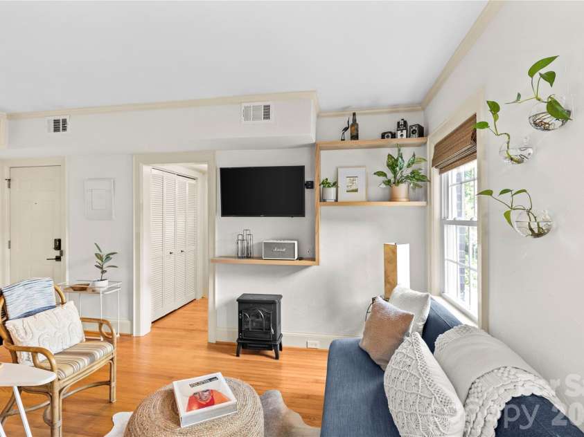 1707 Club Road, Charlotte, NC 28205.  MLS# CAR4422681, YatesRealty ID 49482. 