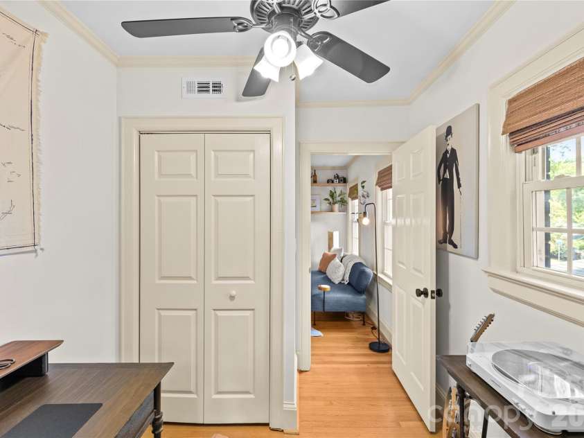 1707 Club Road, Charlotte, NC 28205.  MLS# CAR4422681, YatesRealty ID 49482. 