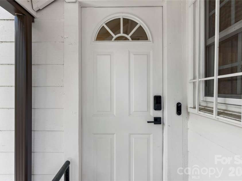 1707 Club Road, Charlotte, NC 28205.  MLS# CAR4422681, YatesRealty ID 49482. 