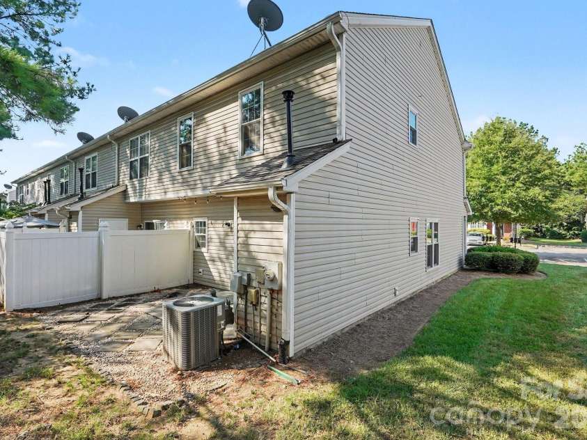 8041 Stoneham Court, Charlotte, NC 28105.  MLS# CAR4422274, YatesRealty ID 49483. 