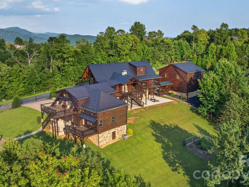 147 Night Sky Drive, Nebo, NC 28761.  MLS# CAR4422588, YatesRealty ID 49484. 