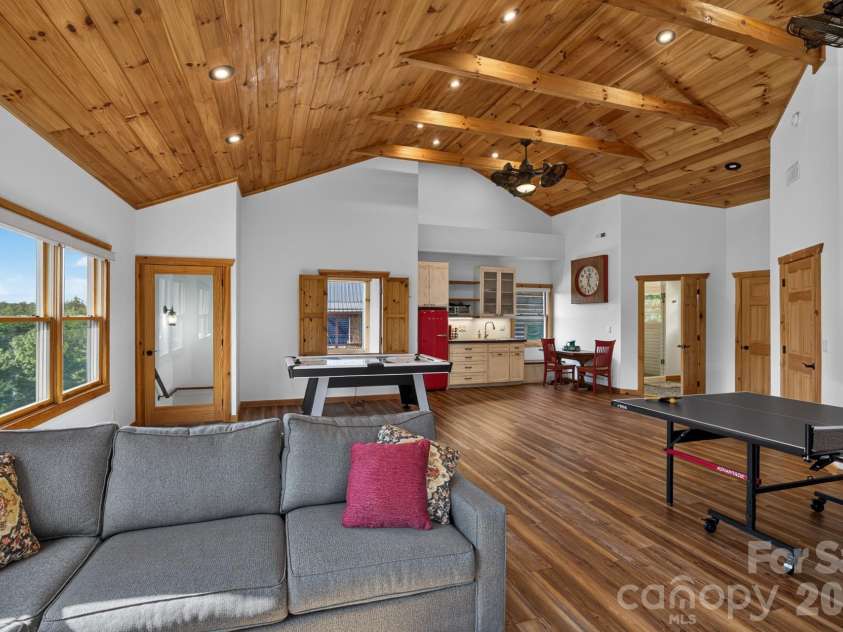 147 Night Sky Drive, Nebo, NC 28761.  MLS# CAR4422588, YatesRealty ID 49484. 