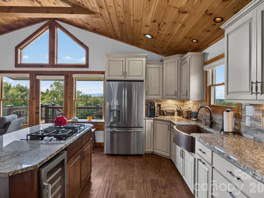 147 Night Sky Drive, Nebo, NC 28761.  MLS# CAR4422588, YatesRealty ID 49484. 