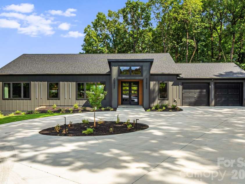 538 Pinnacle Mountain Preserve Road, Zirconia, NC 28790.  MLS# CAR4417464, YatesRealty ID 49488. 