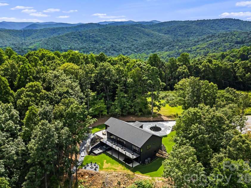 538 Pinnacle Mountain Preserve Road, Zirconia, NC 28790.  MLS# CAR4417464, YatesRealty ID 49488. 