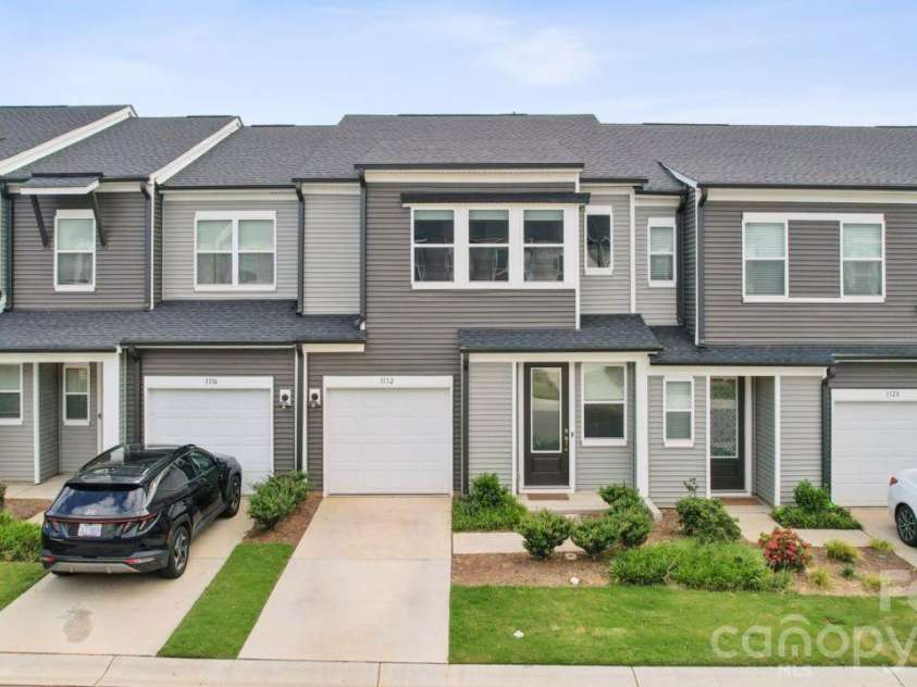3132 Hutton Gardens Lane, Charlotte, NC 28269.  MLS# CAR4422591, YatesRealty ID 49489. Front Exterior
