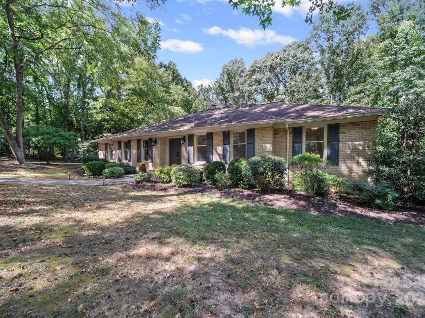 1676 Partridge Circle, Lancaster, SC 29720.  MLS# CAR4296383, YatesRealty ID 4949. 