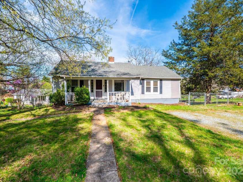 4010 LittleJohn Church Road, Lenoir, NC 28645.  MLS# CAR4235079, YatesRealty ID 4949. 