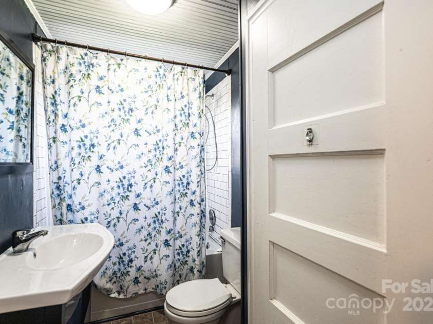 4010 LittleJohn Church Road, Lenoir, NC 28645.  MLS# CAR4235079, YatesRealty ID 4949. 