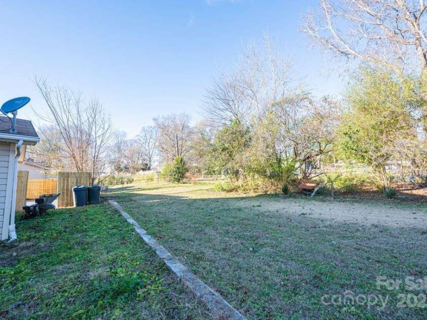 4420 Coachwood Lane, Gastonia, NC 28056.  MLS# CAR4330868, YatesRealty ID 4949. 